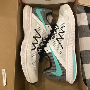 NEW Nike Winflo 3 Size 10